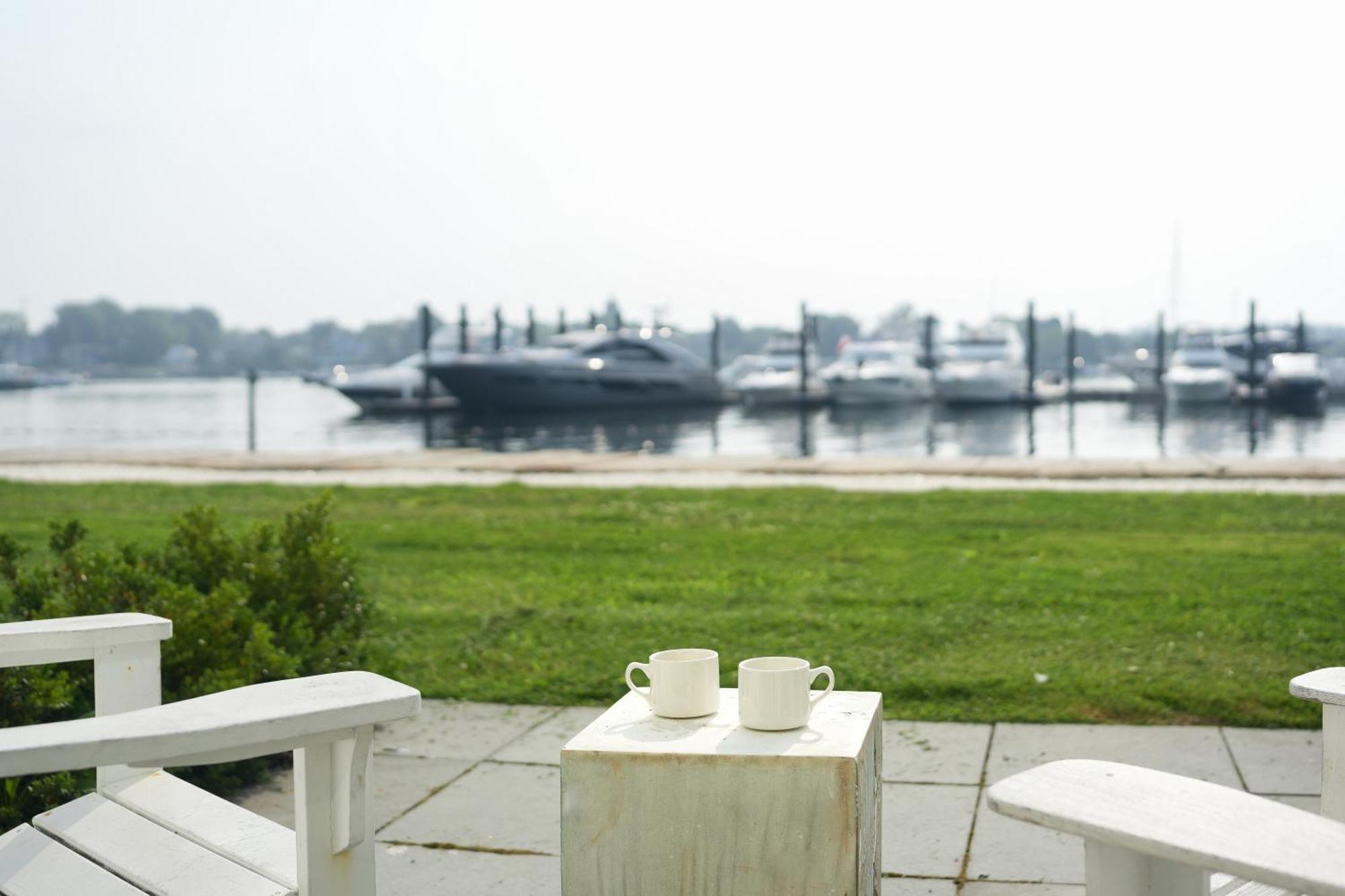 Newport Harbor Island Resort Exterior photo